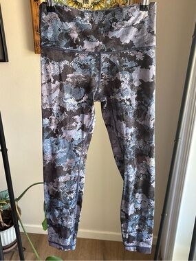 Lululemon Wunder Under 7/8 Leggings